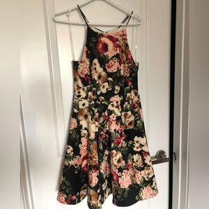 Honey Boutique dress- size small